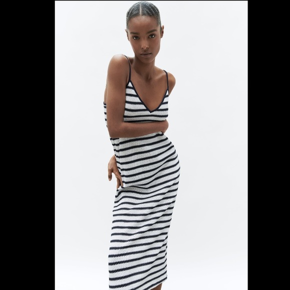 Knit Stripped jacquard midi dress - Picture 3 of 8
